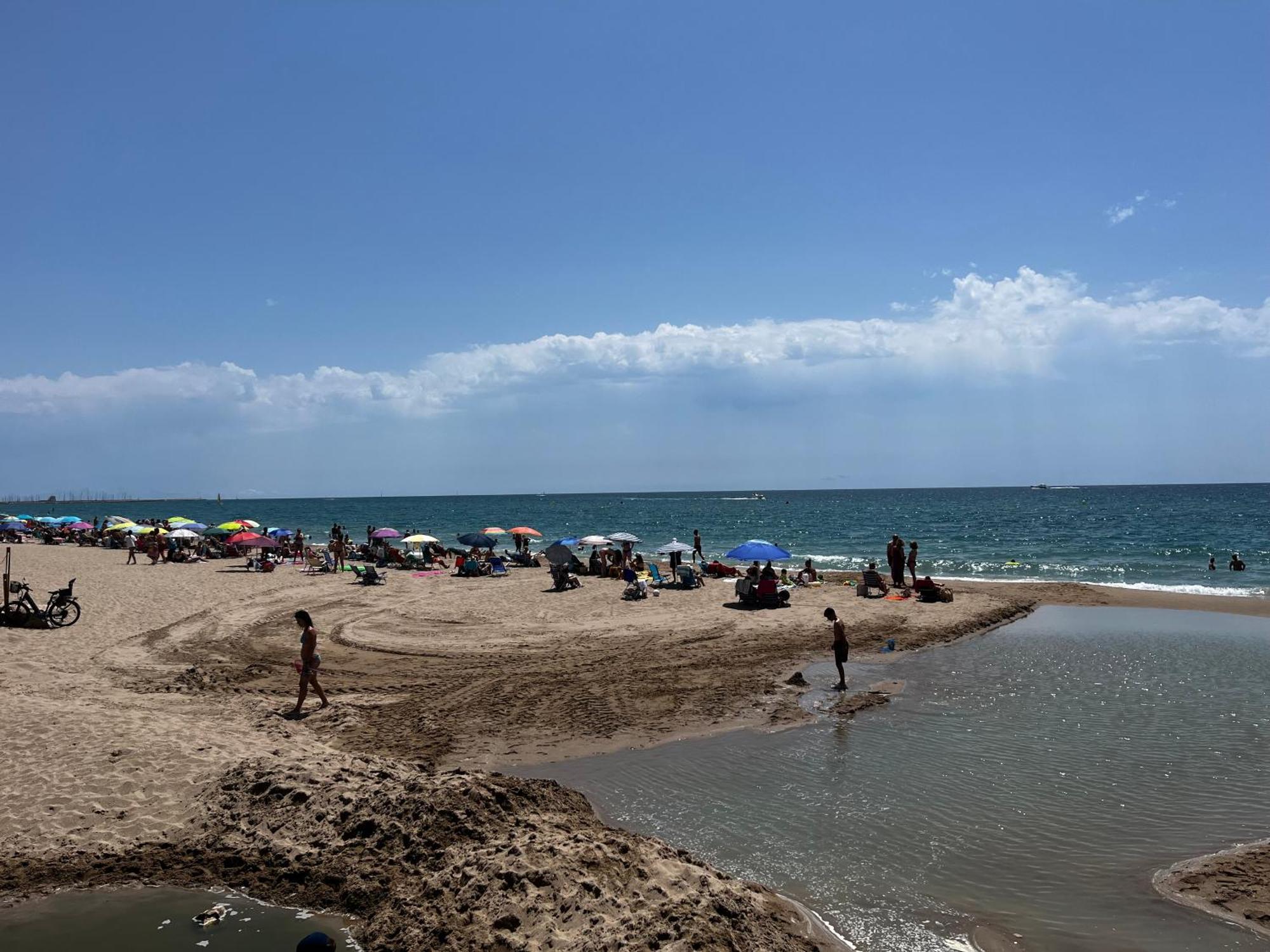 Acogedor Y Amplio Apartamento Familiar A Pie De Playa 카라펠 외부 사진